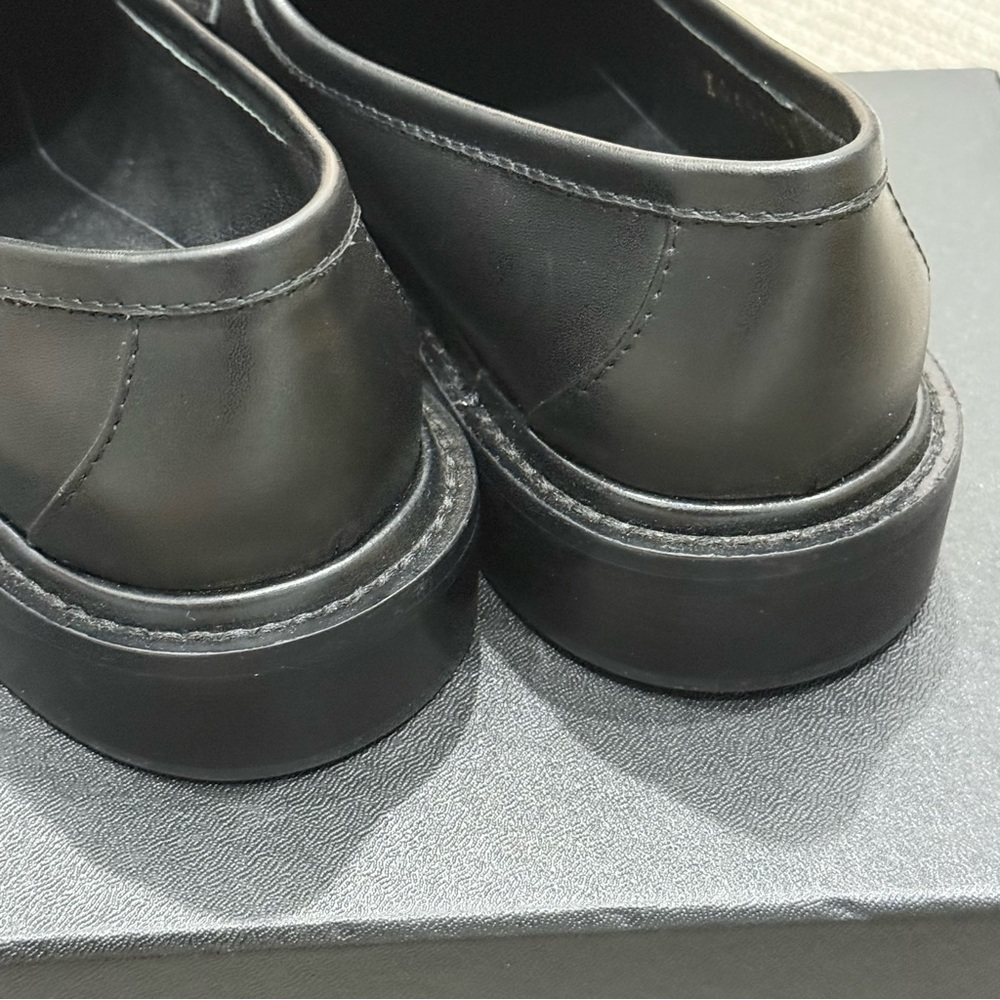 Chanel Women's Black Loafers - Picture 4 of 6